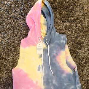Tie dye crop hoodie